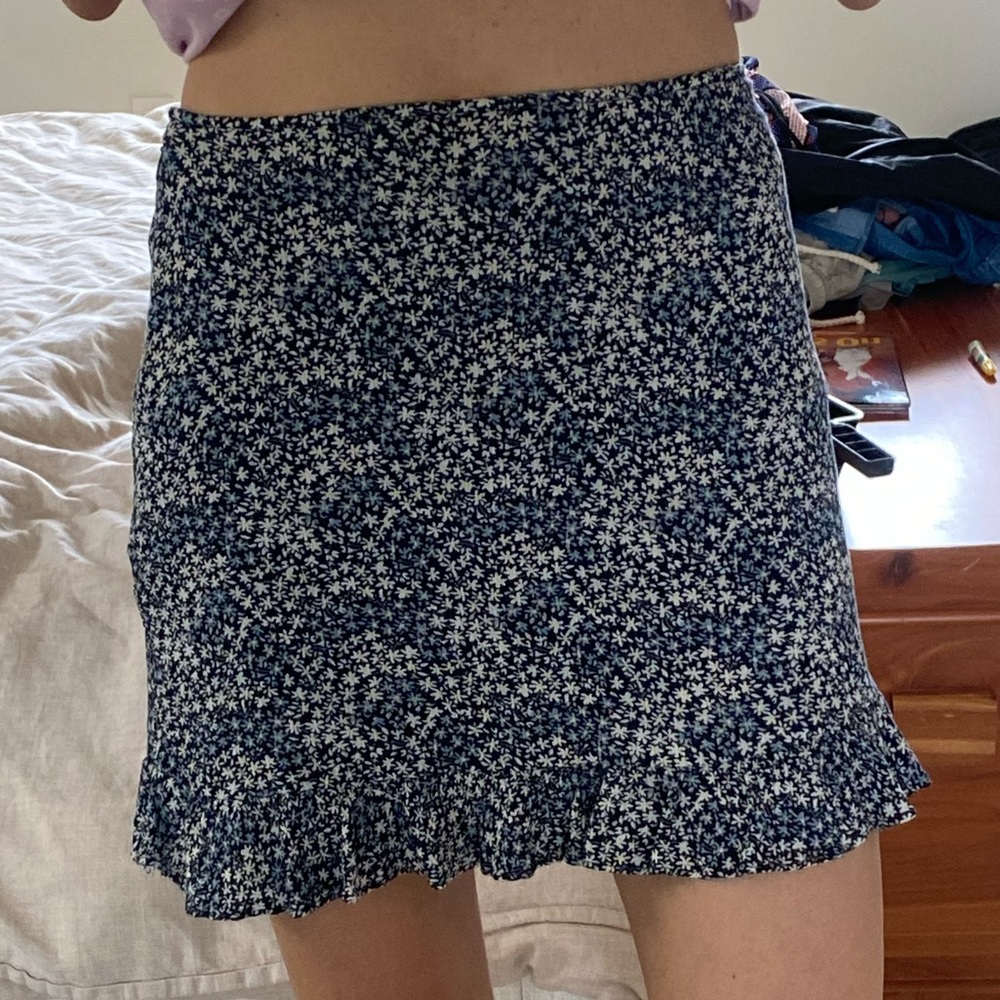 Abercrombie and fitch blue floral skirt, size small